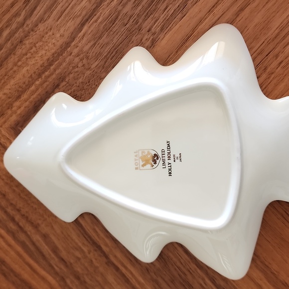 Royal Limited Holly Holiday 8" Ceramic Tree dish Gold trim - Picture 4 of 6